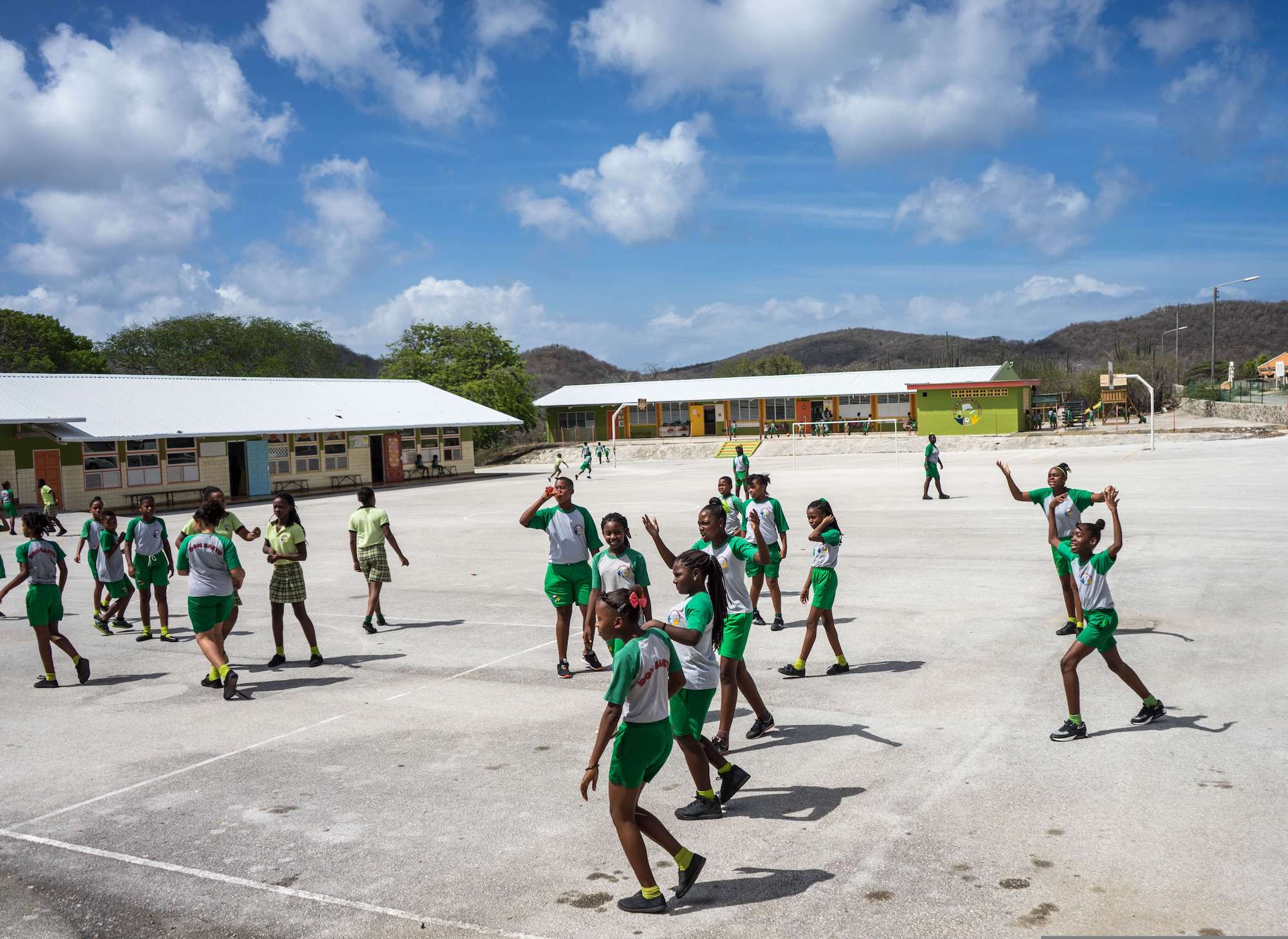 Met kinderen emigreren naar curacao