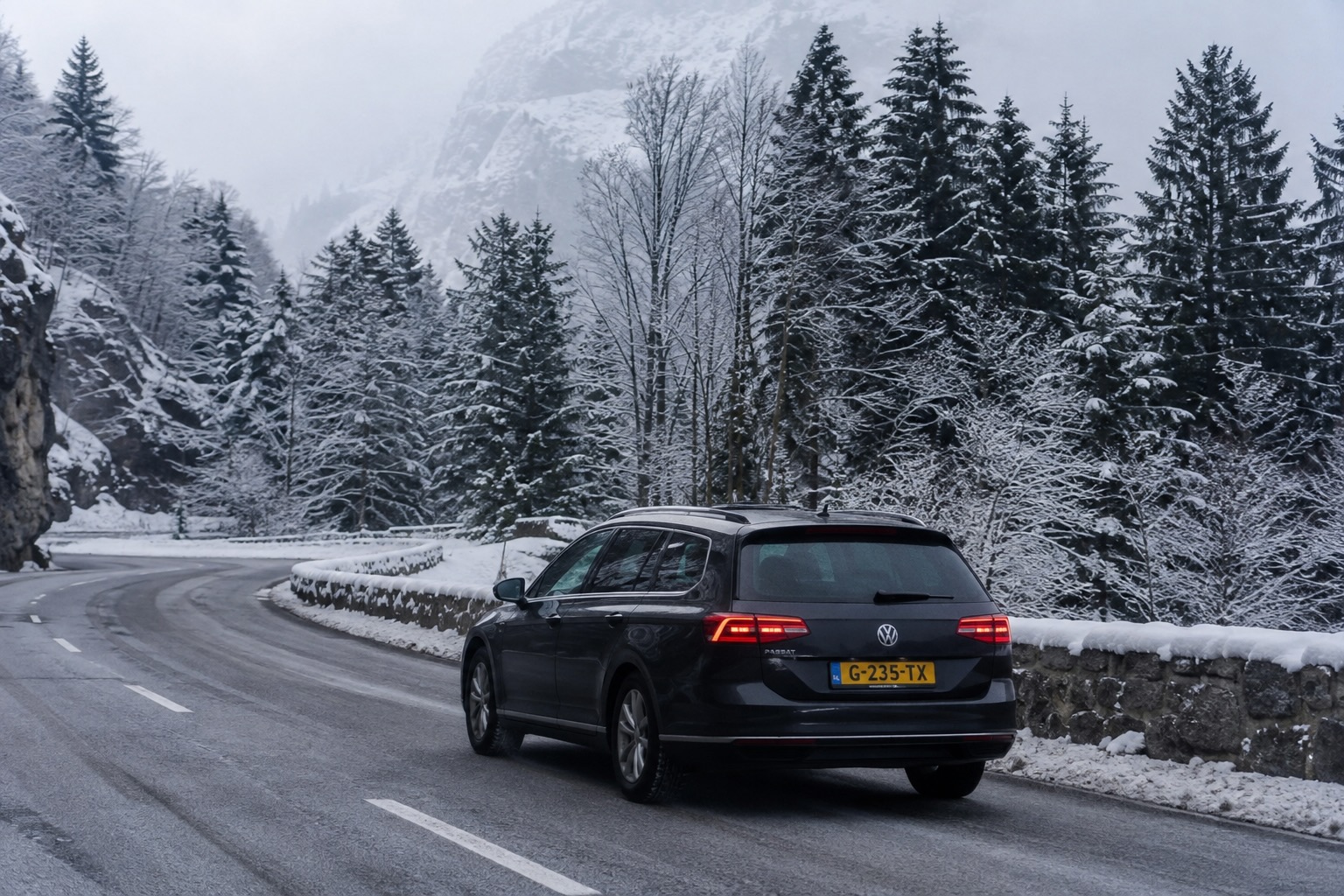 Met winterbanden rijden in Zwitserland
